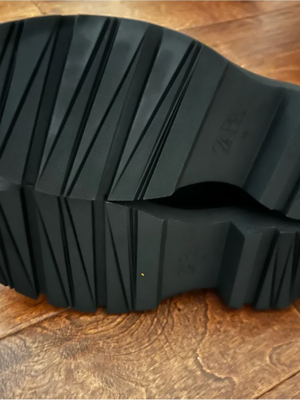 Zara Black Rubber Chelsea-Style Winter Rain Boots